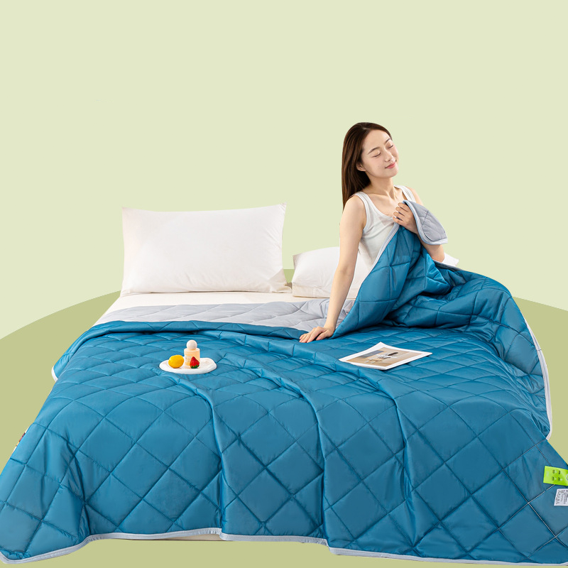 🛏️ 50% RABATT! ⏰ Leichte kühle Sommerdecke – Atmungsaktiv & feuchtigkeitsableitend – Perfekt für heiße Nächte – weich, leicht & maschinenwaschbar ❄️🌙