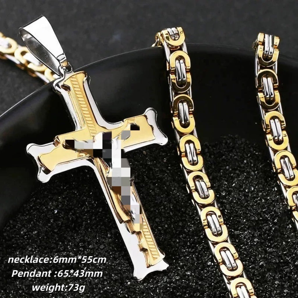 Ketting met opvallende kruishanger
